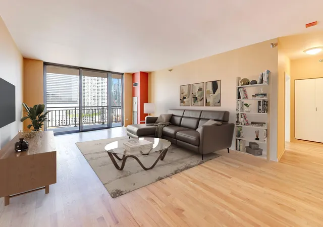 Photo 3 of Condo for sale at 330 N Jefferson St #1403, Chicago, IL 60661 | MLS# 12738988 | Listing updated on 2026-09-24