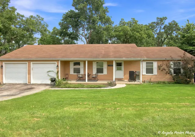 Photo 1 of Single family home for sale at 24878 W Highwoods Dr, Lake Villa, IL 60046 | MLS# 12739002 | Listing updated on 2026-09-25