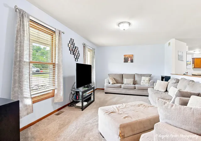 Photo 3 of Single family home for sale at 24878 W Highwoods Dr, Lake Villa, IL 60046 | MLS# 12739002 | Listing updated on 2026-09-25
