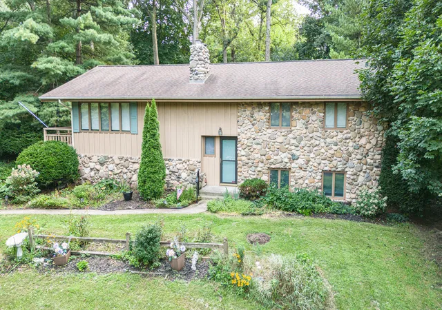 Photo 1 of Single family home for sale at 7901 Louella Dr, Roscoe, IL 61073 | MLS# 12739010 | Listing updated on 2026-09-21