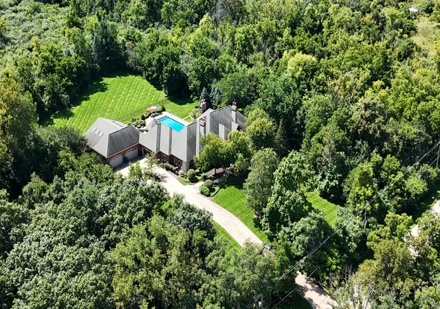 Photo 3 of Mansion for sale at 15429 W 139th Street, Homer Glen, IL 60491 | MLS# 12739413 | Listing updated on 2026-09-08