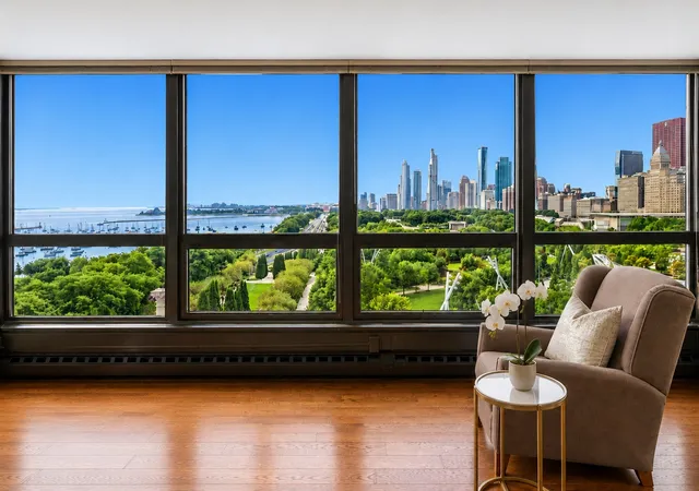 Photo 3 of Sale Pending at 360 E Randolph St #901, Chicago, IL 60601 | MLS# 12739438 | Listing updated on 2026-09-26