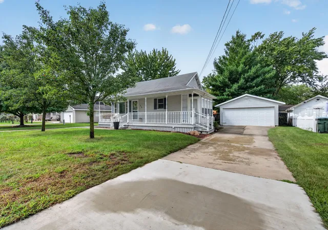 Photo 1 of Sale Pending at 250 N Irving St, Coal City, IL 60416 | MLS# 12739443 | Listing updated on 2026-10-09