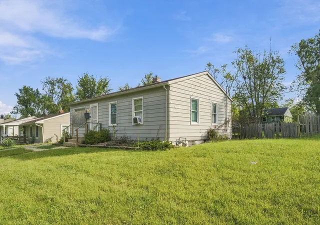 Single family home for sale at 22109 Yates Ave, Sauk Village, IL 60411 | MLS# 12739498