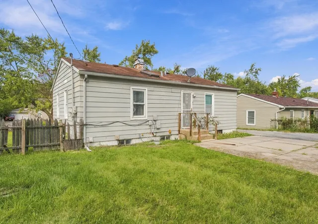 Photo 3 of Single family home for sale at 22109 Yates Ave, Sauk Village, IL 60411 | MLS# 12739498 | Listing updated on 2026-09-24