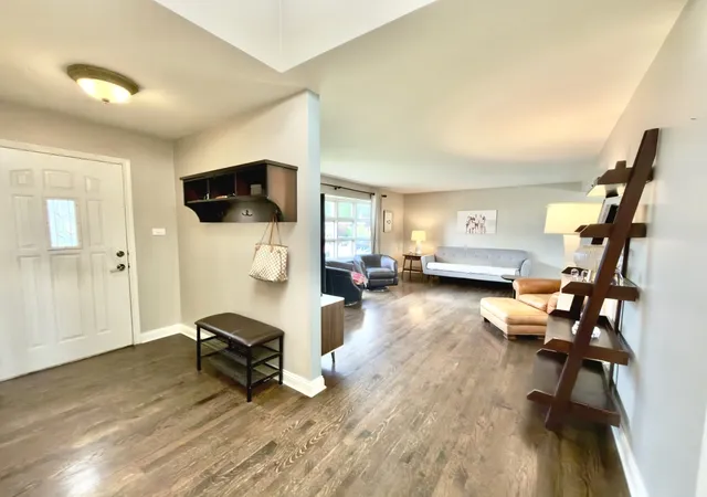 Photo 4 of Single family home for sale at 1661 Charleston Ct, Melrose Park, IL 60160 | MLS# 12739509 | Listing updated on 2026-09-13