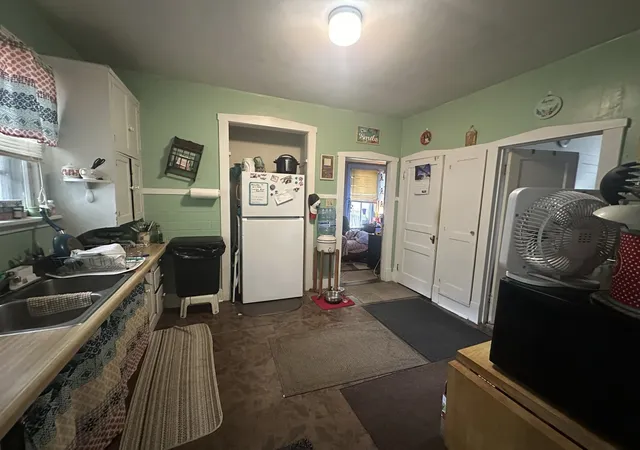 Photo 4 of Single family home for sale at 3422 Green St, Steger, IL 60475 | MLS# 12739515 | Listing updated on 2026-09-23
