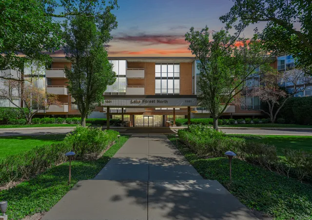Photo 1 of Condo for sale at 1301 N Western Ave #217, Lake Forest, IL 60045 | MLS# 12739589 | Listing updated on 2026-10-04