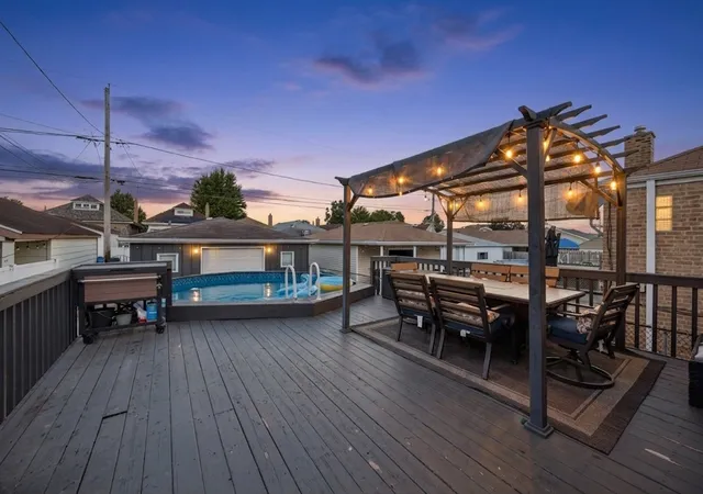 Photo 2 of Sale Pending at 6118 S Austin Ave, Chicago, IL 60638 | MLS# 12739659 | Listing updated on 2026-09-19