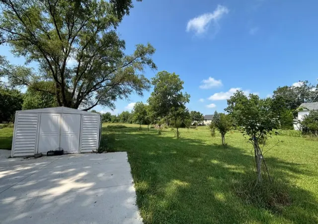 Photo 4 of Single family home for sale at 800 Lavern Ave, Machesney Park, IL 61115 | MLS# 12739680 | Listing updated on 2026-09-06