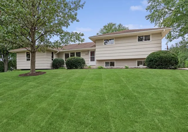 Photo 1 of Single family home for sale at 540 Bluebell Ct, Lisle, IL 60532 | MLS# 12739682 | Listing updated on 2026-10-03
