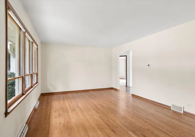 Photo 3 of Single family home for sale at 540 Bluebell Ct, Lisle, IL 60532 | MLS# 12739682 | Listing updated on 2026-10-03