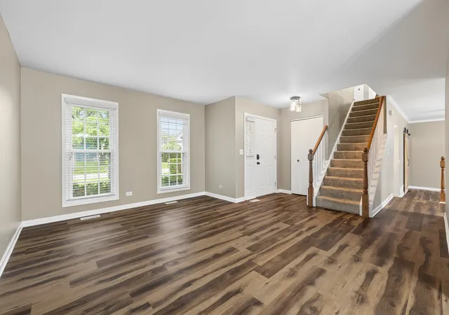 Photo 3 of Single family home for sale at 388 Woodhollow Ln, Bartlett, IL 60103 | MLS# 12739799 | Listing updated on 2026-10-04