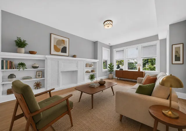 Photo 4 of House for sale at 4111 N Francisco Ave, Chicago, IL 60618 | MLS# 12739803 | Listing updated on 2026-09-16
