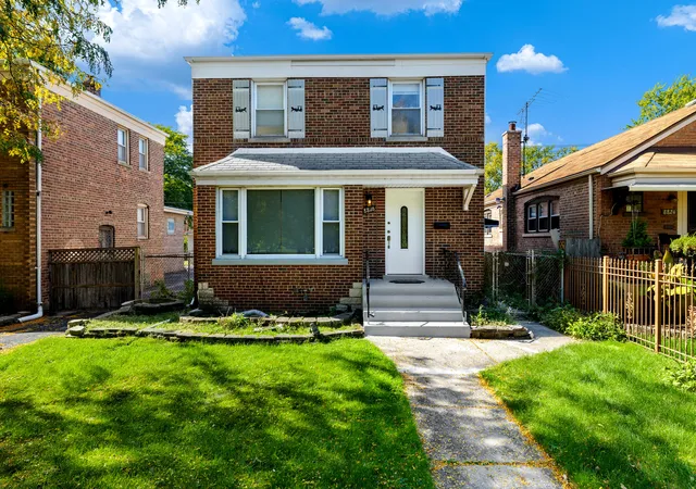 Photo 2 of Single family home for sale at 8826 S Jeffery Blvd, Chicago, IL 60617 | MLS# 12739871 | Listing updated on 2026-10-09