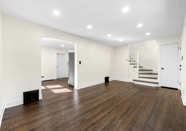 Photo 4 of Single family home for sale at 8826 S Jeffery Blvd, Chicago, IL 60617 | MLS# 12739871 | Listing updated on 2026-10-09