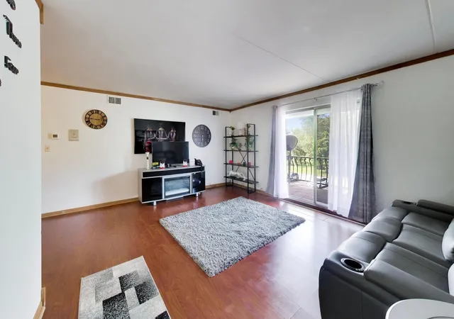 Photo 4 of Condo for sale at 17005 Albany Ave #202, Hazel Crest, IL 60429 | MLS# 12739896 | Listing updated on 2026-09-30
