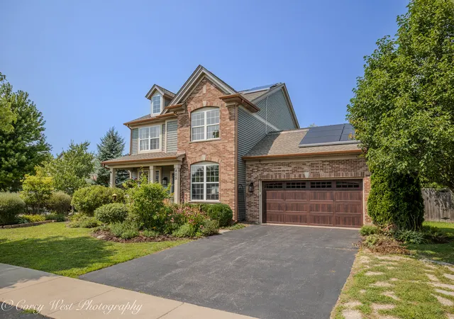 Single family home for sale at 805 Alden Dr, Sycamore, IL 60178 | MLS# 12740002