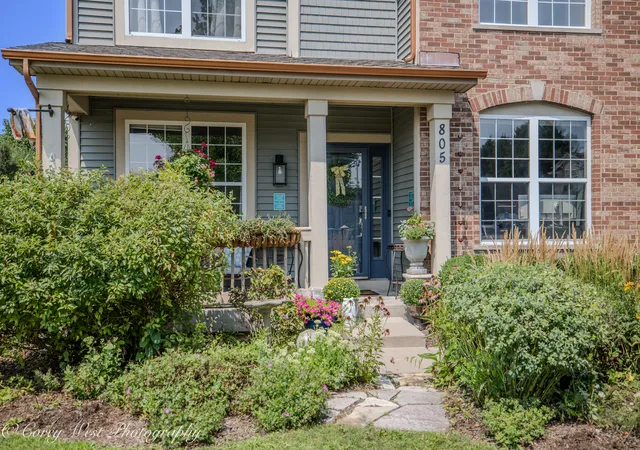 Photo 3 of Single family home for sale at 805 Alden Dr, Sycamore, IL 60178 | MLS# 12740002 | Listing updated on 2026-10-27