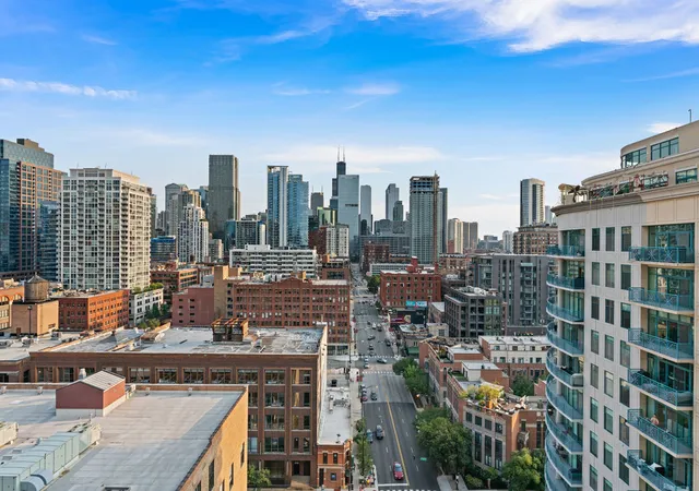 Photo 4 of Condo for sale at 757 N Orleans St #1511, Chicago, IL 60654 | MLS# 12740058 | Listing updated on 2026-10-08