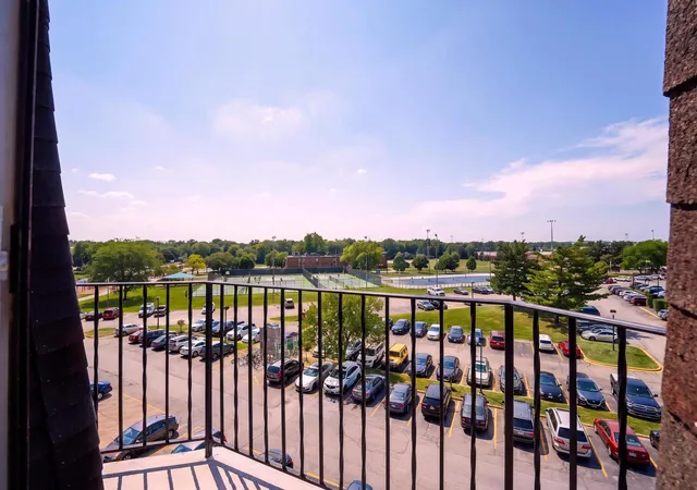 Photo 3 of Condo for sale at 300 S Roselle Rd #522, Schaumburg, IL 60193 | MLS# 12740177 | Listing updated on 2026-09-22