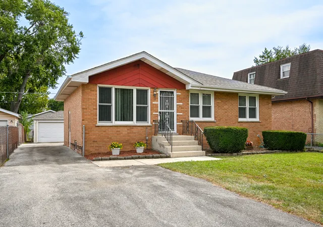 Photo 1 of Single family home for sale at 9627 Oak Park Ave, Oak Lawn, IL 60453 | MLS# 12740196 | Listing updated on 2026-09-22