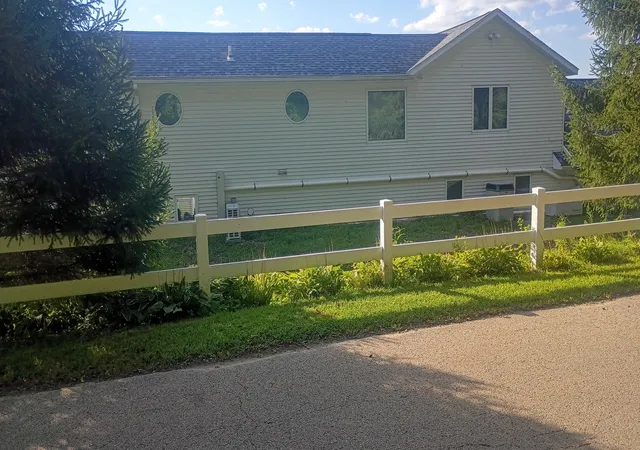 Photo 2 of Single family home for sale at 716 N 4th Street, Fulton, IL 61252 | MLS# 12740207 | Listing updated on 2026-09-02