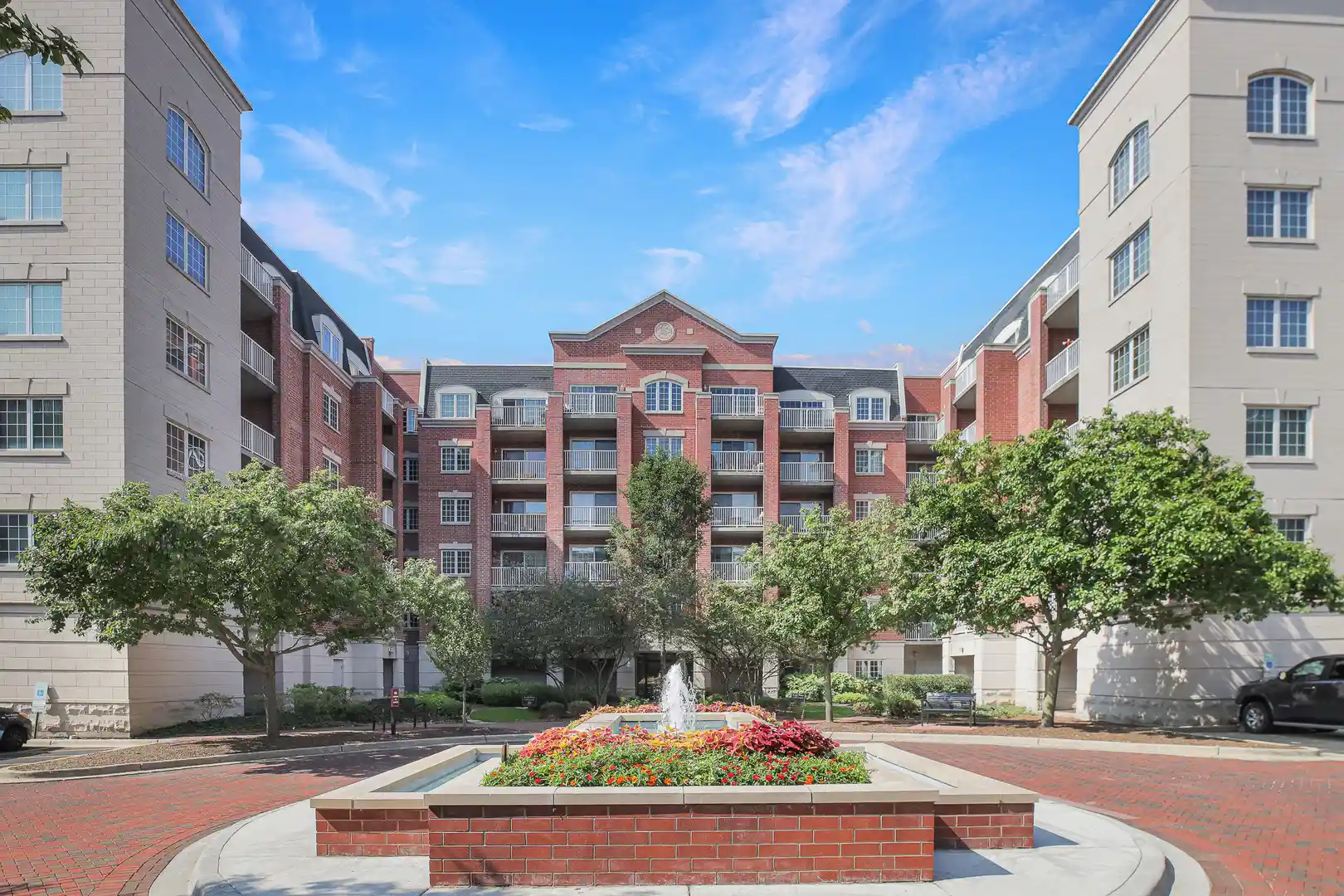 Listing Photo 2 - Condo for sale in 4833 N Olcott Ave located at 4833 N Olcott Ave, Harwood Heights, IL 60706 - Unit #201