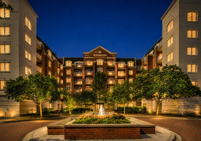 Listing Photo 3 - Condo for sale in building located at 4833 N Olcott Ave, Harwood Heights, IL 60706 - Unit #201