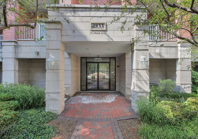 Listing Photo 5 - Condo for sale in building located at 4833 N Olcott Ave, Harwood Heights, IL 60706 - Unit #201