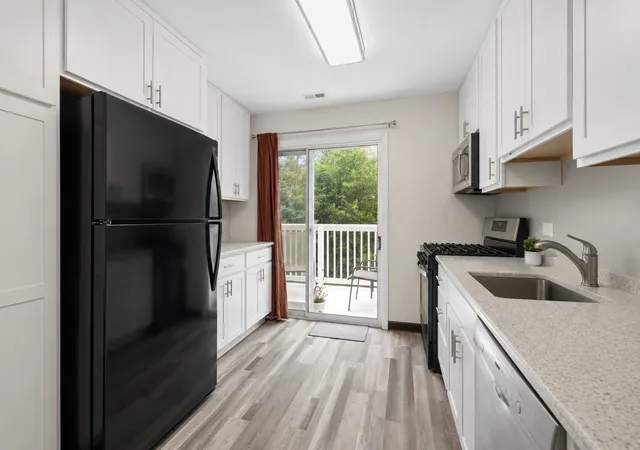 Photo 3 of Condo for sale at 440 Somerset Ct #D, Aurora, IL 60504 | MLS# 12740324 | Listing updated on 2026-09-16