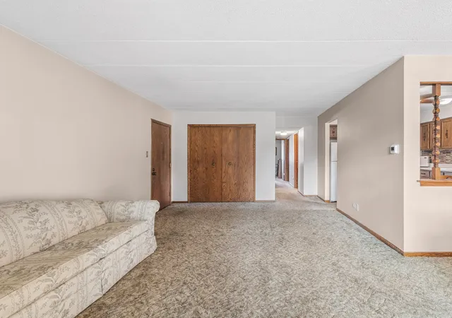 Listing Photo 4 - Condo for sale in building located at 7442 W 153Rd St, Orland Park, IL 60462 - Unit #1