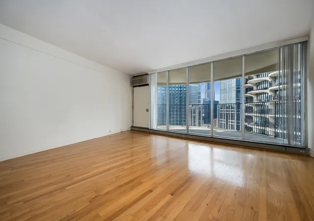 Photo 1 of Condo for sale at 300 N State St #4735, Chicago, IL 60654 | MLS# 12740414 | Listing updated on 2026-09-01