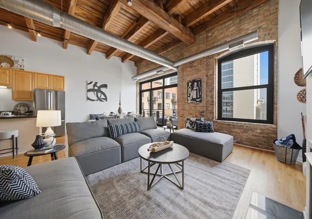 Photo 2 of Condo for sale at 520 W Huron St #609, Chicago, IL 60654 | MLS# 12740465 | Listing updated on 2026-09-01