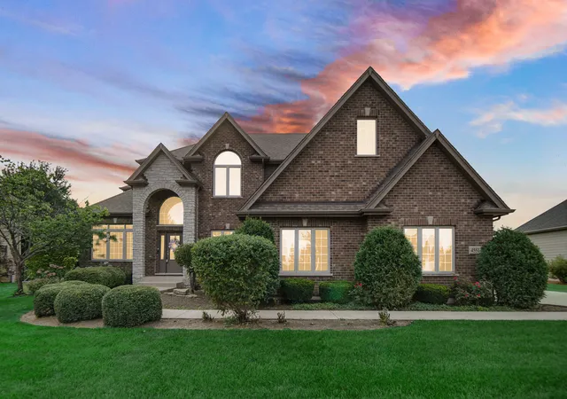 Photo 3 of Single family home for sale at 4551 Sassafras Ln, Naperville, IL 60564 | MLS# 12740472 | Listing updated on 2026-09-17