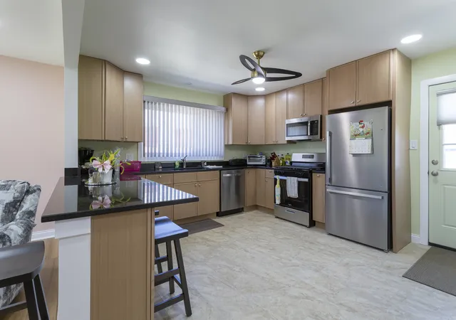 Photo 4 of Single family home for sale at 1431 Mandel Ave, Westchester, IL 60154 | MLS# 12740494 | Listing updated on 2026-10-02