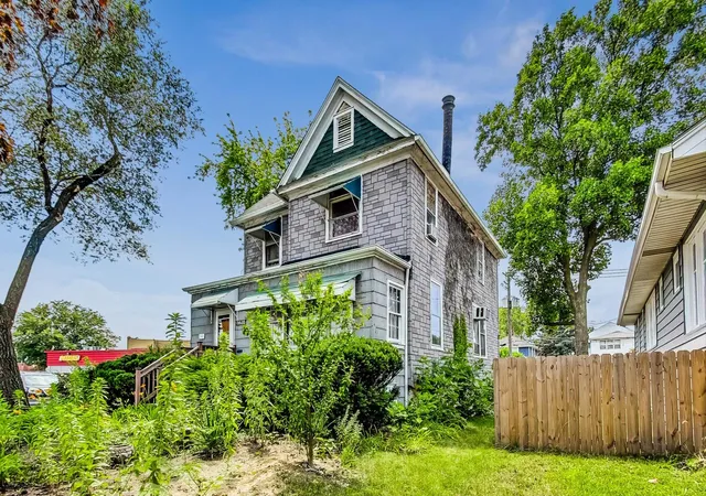 Photo 2 of Single family home for sale at 3428 East Ave, Berwyn, IL 60402 | MLS# 12740639 | Listing updated on 2026-09-21