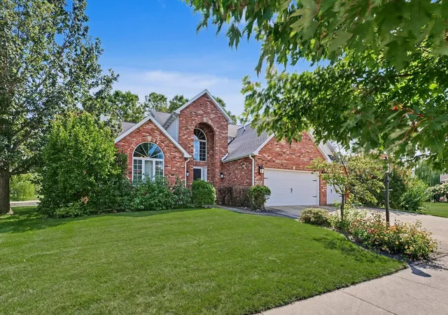 Photo 3 of Single family home for sale at 303 Orchard Dr, Mahomet, IL 61853 | MLS# 12740696 | Listing updated on 2026-09-07