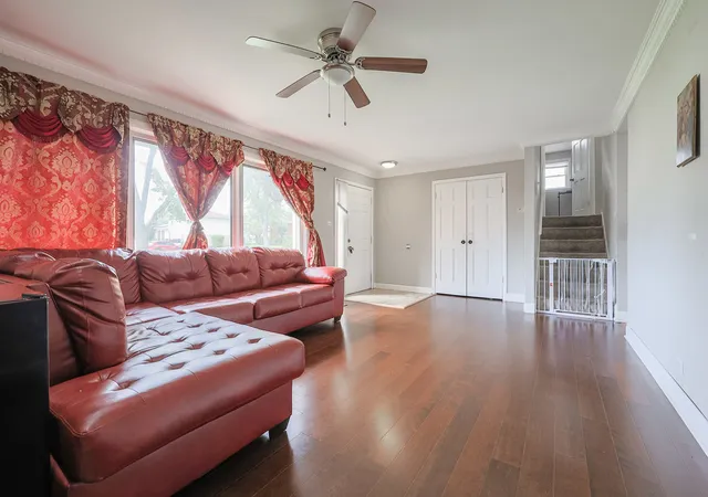 Photo 2 of Single family home for sale at 158 W Bradley St, Des Plaines, IL 60016 | MLS# 12740716 | Listing updated on 2026-10-07