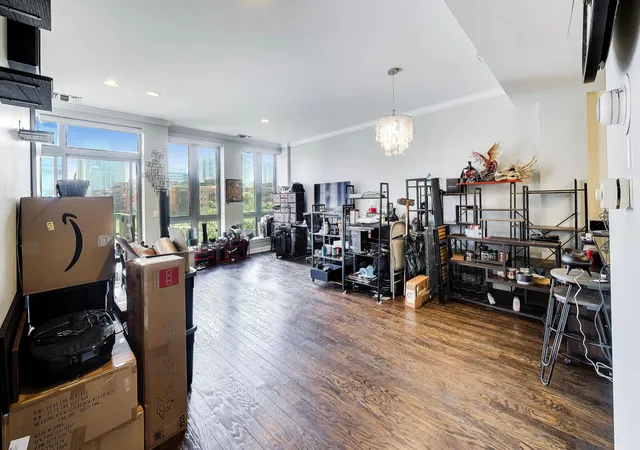 Photo 3 of Condo for sale at 400 N Clinton St #507, Chicago, IL 60654 | MLS# 12740750 | Listing updated on 2026-08-30