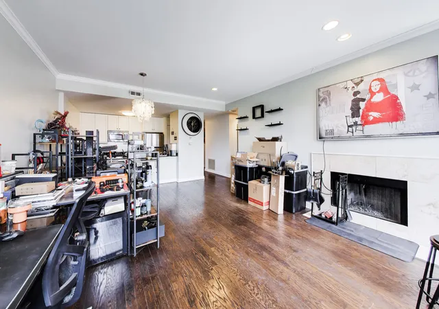 Photo 4 of Condo for sale at 400 N Clinton St #507, Chicago, IL 60654 | MLS# 12740750 | Listing updated on 2026-08-30