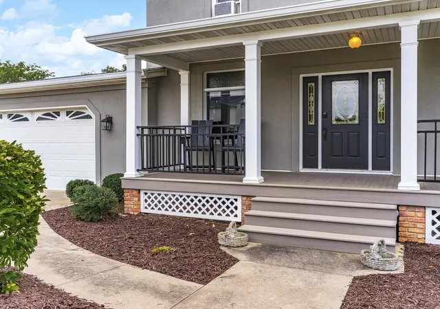 Photo 2 of Single family home for sale at 204 W Washington St, Carlock, IL 61725 | MLS# 12740794 | Listing updated on 2026-10-06