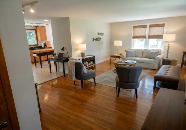 Photo 2 of Single family home for sale at 9n277 Corron Rd, Elgin, IL 60124 | MLS# 12740849 | Listing updated on 2026-10-08