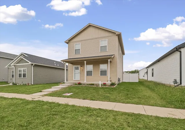 Photo 3 of Single family home for sale at 1301 Ogelthorpe Ave, Urbana, IL 61802 | MLS# 12740966 | Listing updated on 2026-10-04