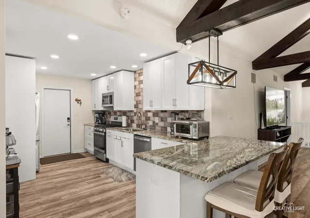 Photo 3 of Single family home for sale at 110 N Cambridge Dr, Geneva, IL 60134 | MLS# 12741005 | Listing updated on 2026-10-07