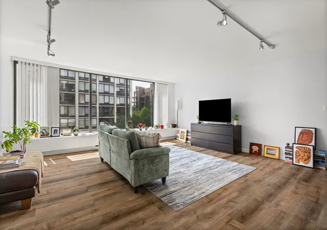 Photo 2 of Condo for sale at 5455 N Sheridan Rd #408, Chicago, IL 60640 | MLS# 12741019 | Listing updated on 2026-10-08
