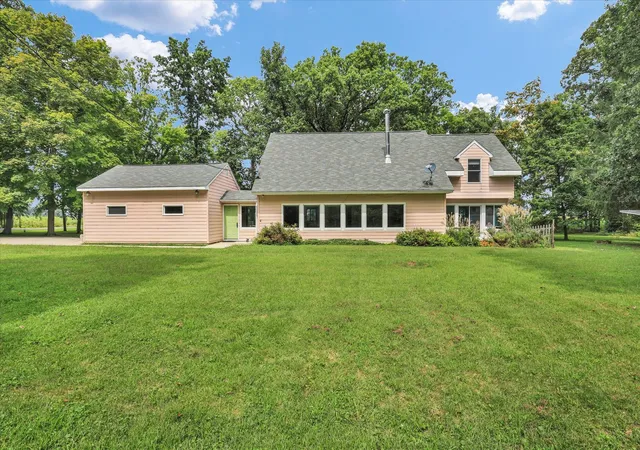 Photo 1 of Single family home for sale at 3514 N High Cross Rd, Urbana, IL 61802 | MLS# 12741078 | Listing updated on 2026-09-14