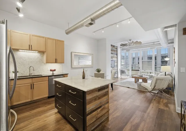 Photo 2 of Condo for sale at 901 W Madison St #919, Chicago, IL 60607 | MLS# 12741177 | Listing updated on 2026-09-23