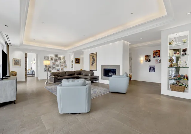 Photo 4 of Condo for sale at 55 W Delaware Pl #1120, Chicago, IL 60610 | MLS# 12741185 | Listing updated on 2026-09-03