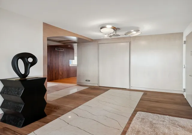 3rd image of 111 E Chestnut St #56AB, Chicago, IL 60611 | MLS# 12741300